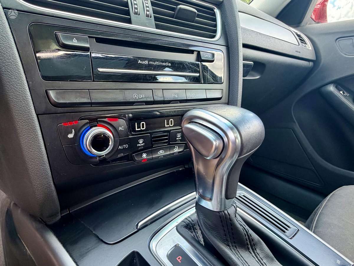Audi A4 2014 — photo 12