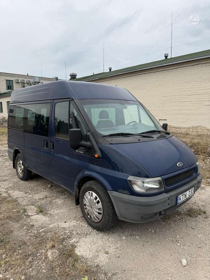Ford Transit 2006 — rear view
