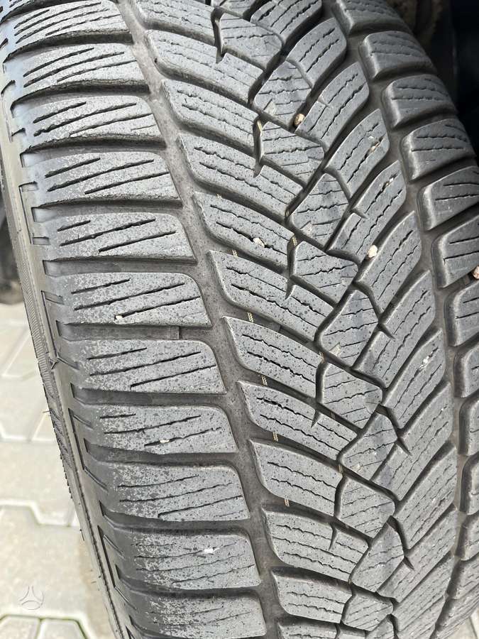Mercedes-Benz E350 2010 — photo 23