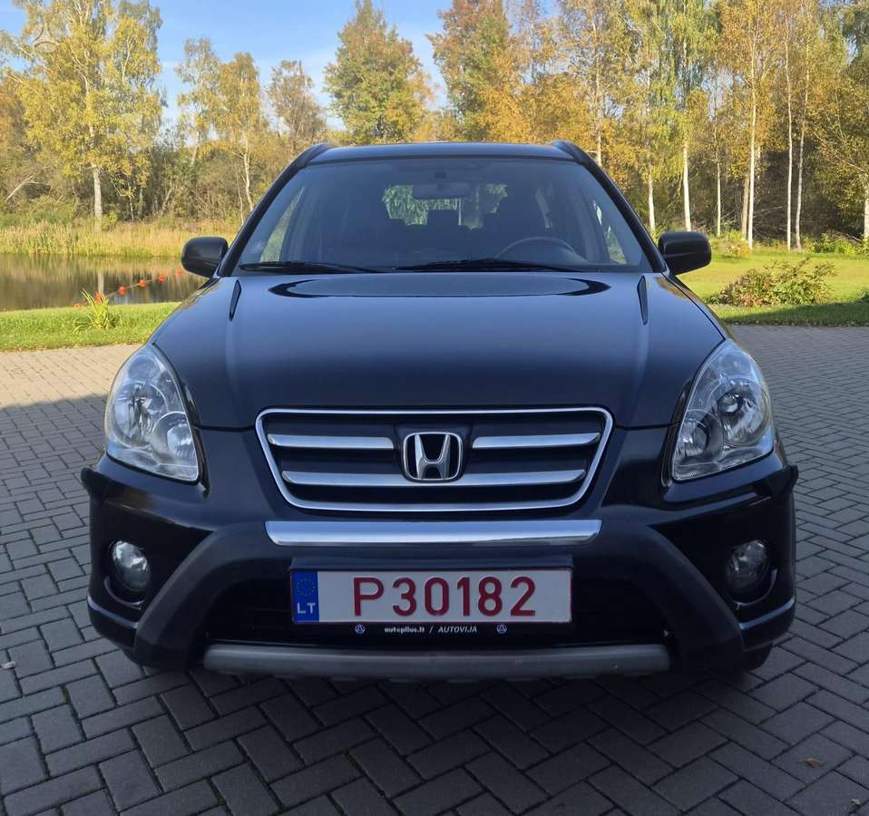 Honda CR-V 2005 — вигляд ззаду