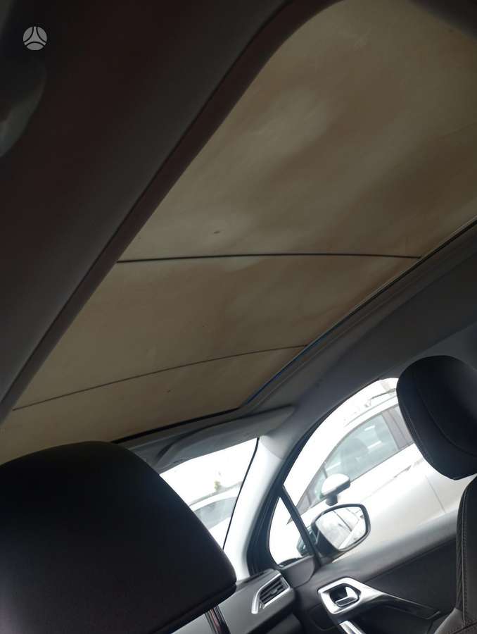 Peugeot 2008 2013 — photo 11