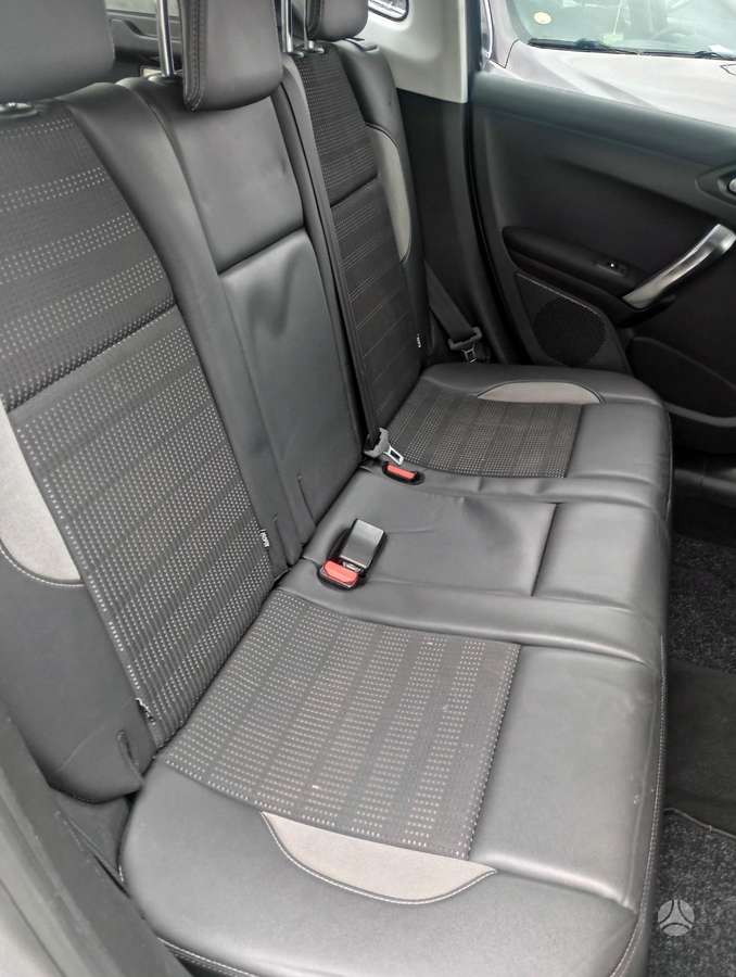 Peugeot 2008 2013 — photo 12