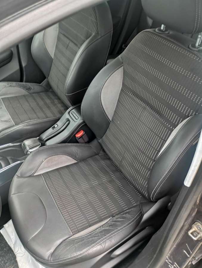 Peugeot 2008 2013 — photo 14