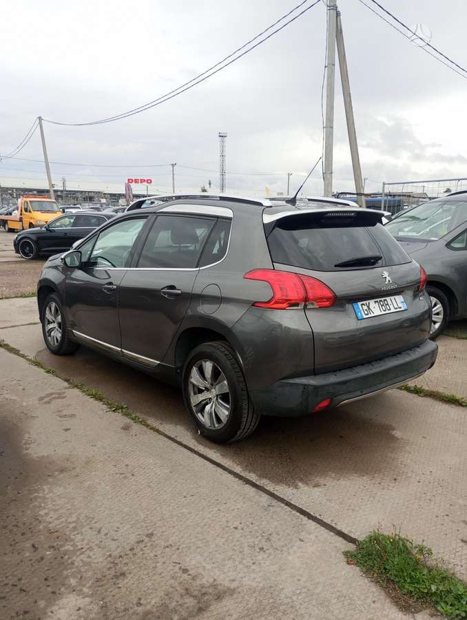 Peugeot 2008 2013 — photo 8
