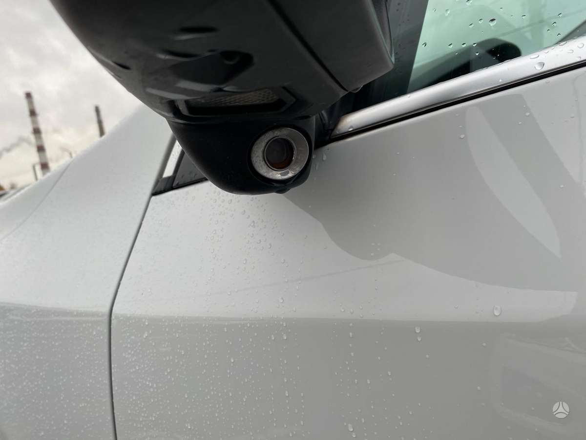 Volvo V60 2012 — photo 10