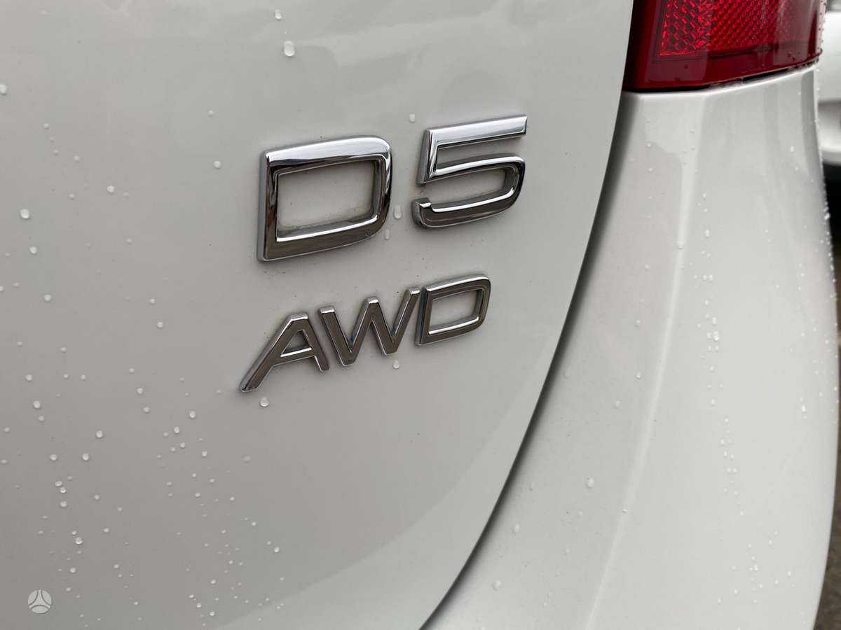 Volvo V60 2012 — photo 11