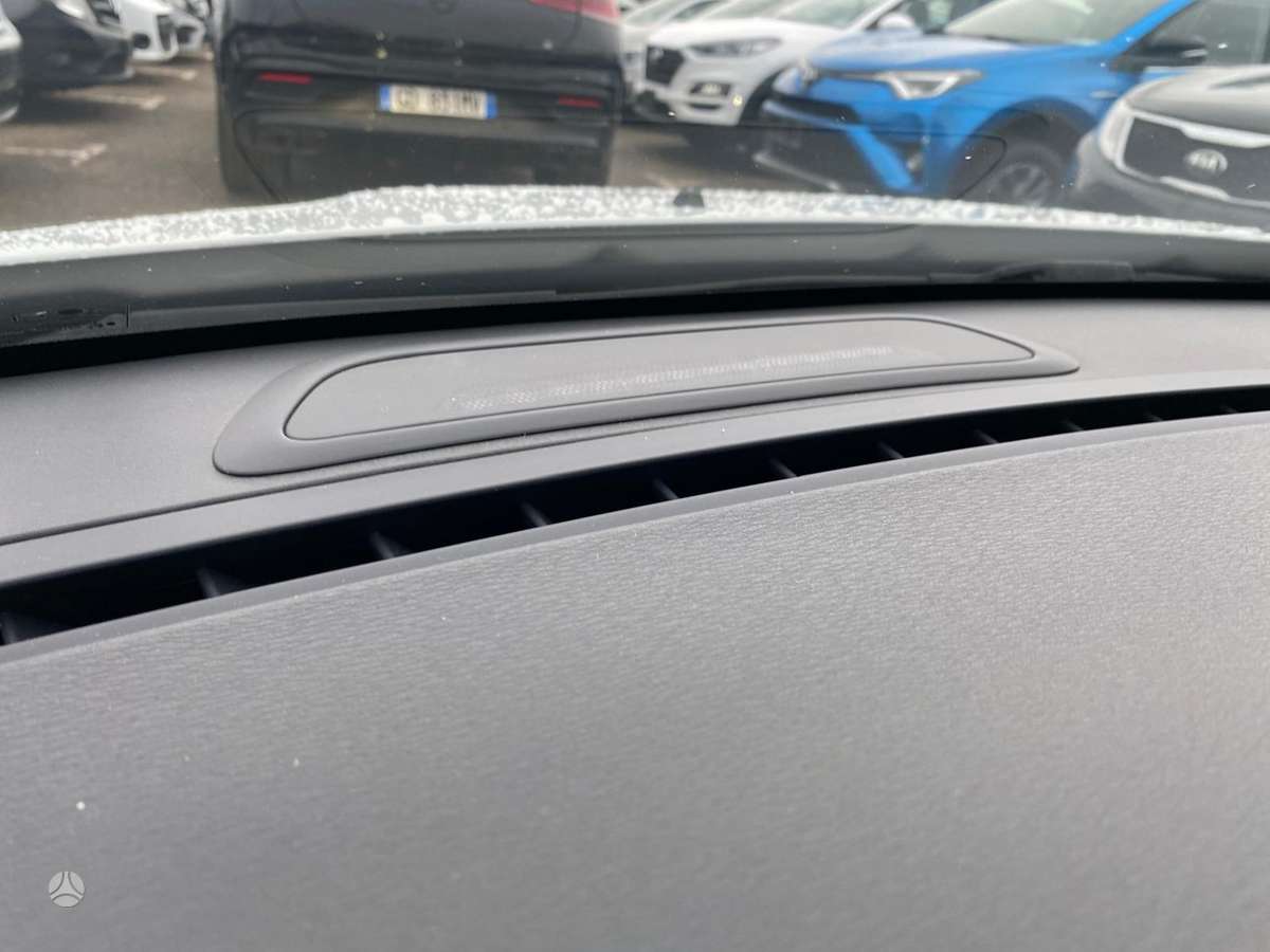 Volvo V60 2012 — photo 21