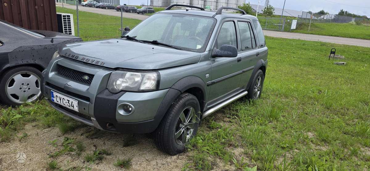 Land Rover 2007 — rear view