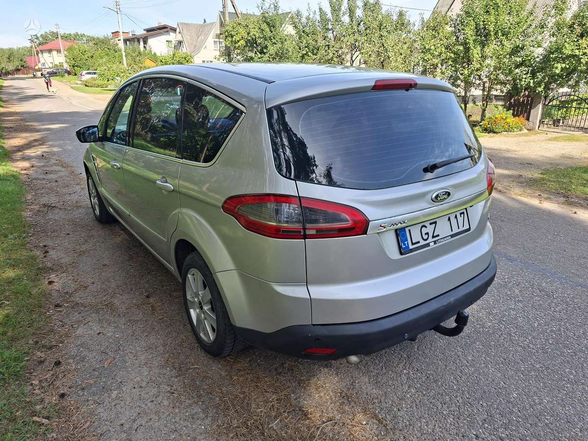 Ford S-MAX 2011 — двигун 2000 cm³, 140 HP (103kW)