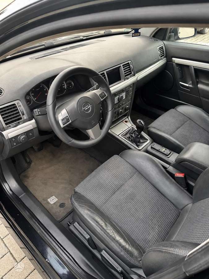 Opel Vectra 2009 — photo 6