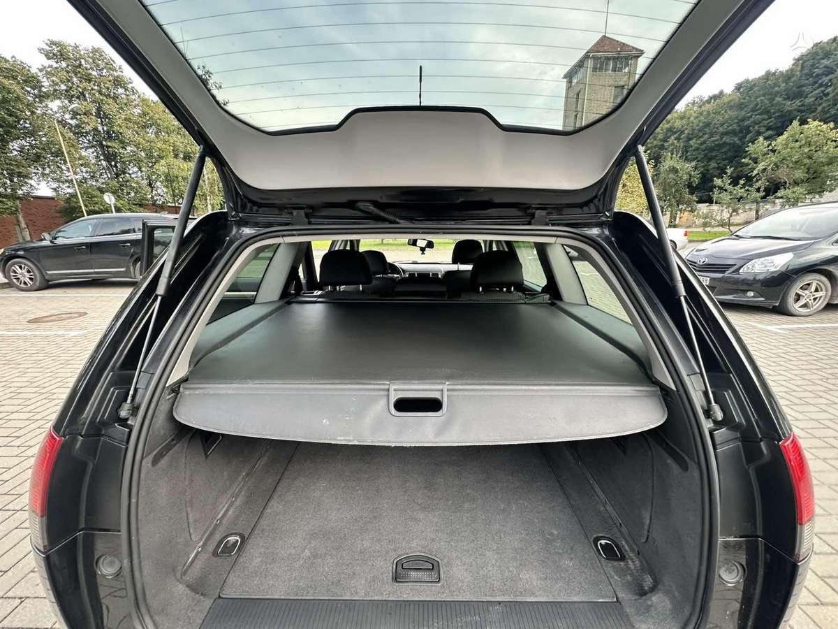 Opel Vectra 2009 — photo 9