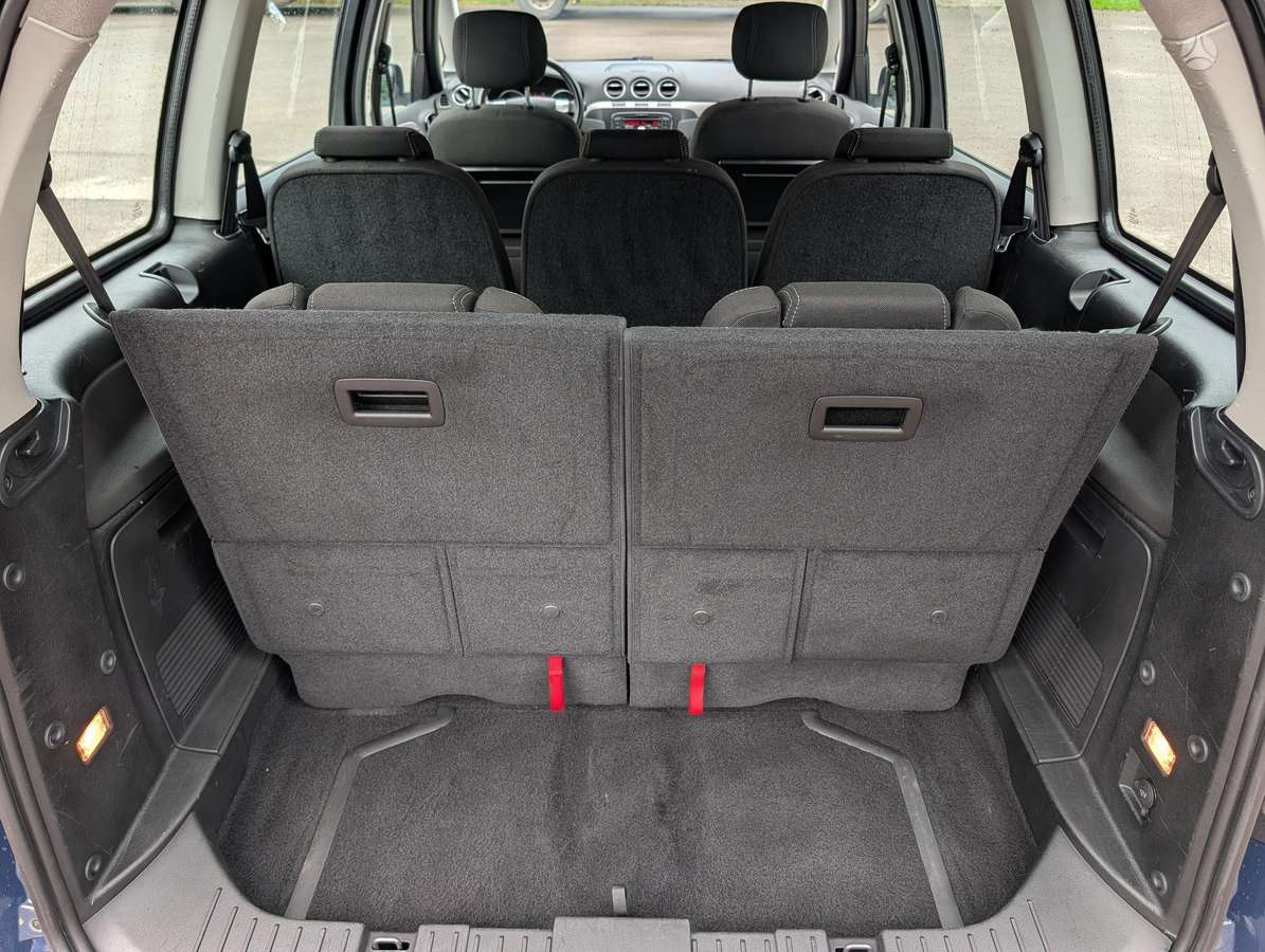Ford Galaxy 2013 — фото 19