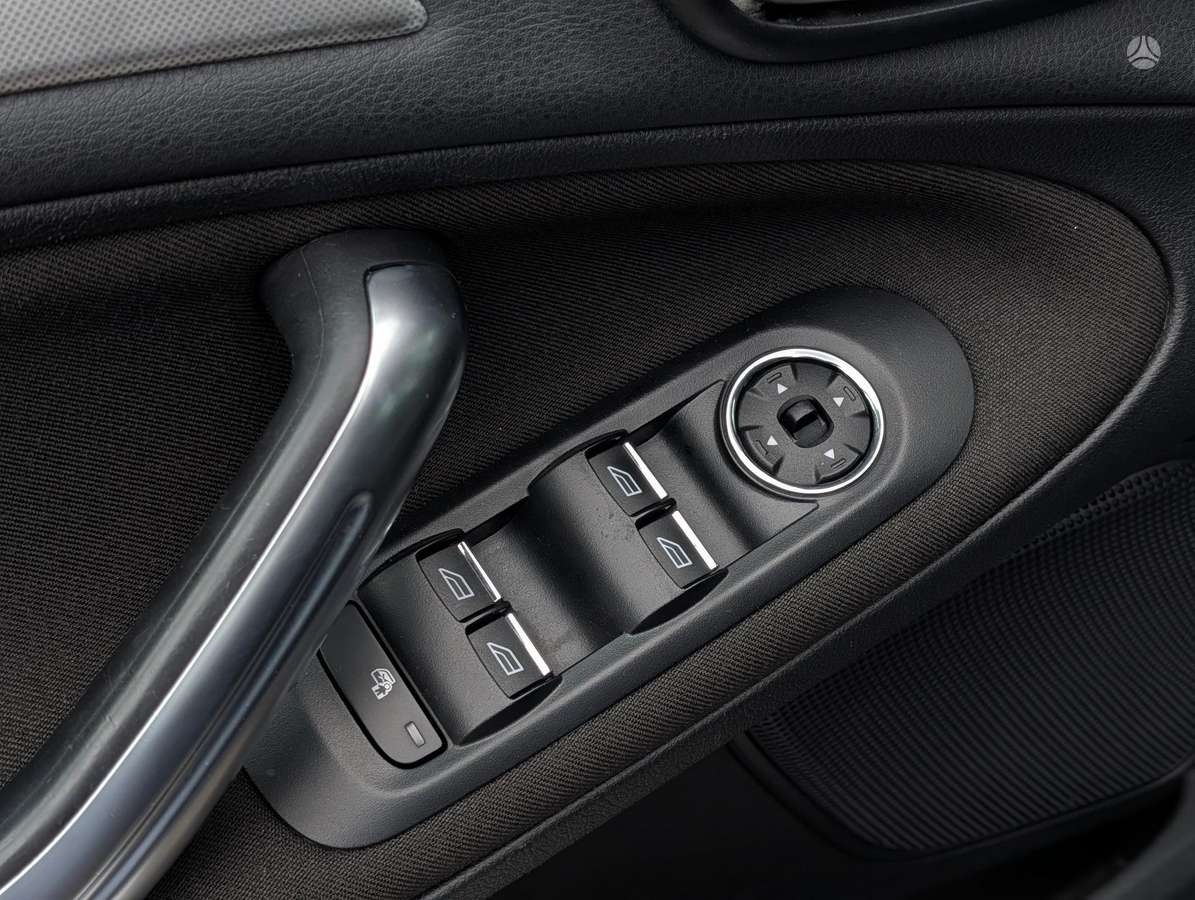 Ford Galaxy 2013 — фото 21