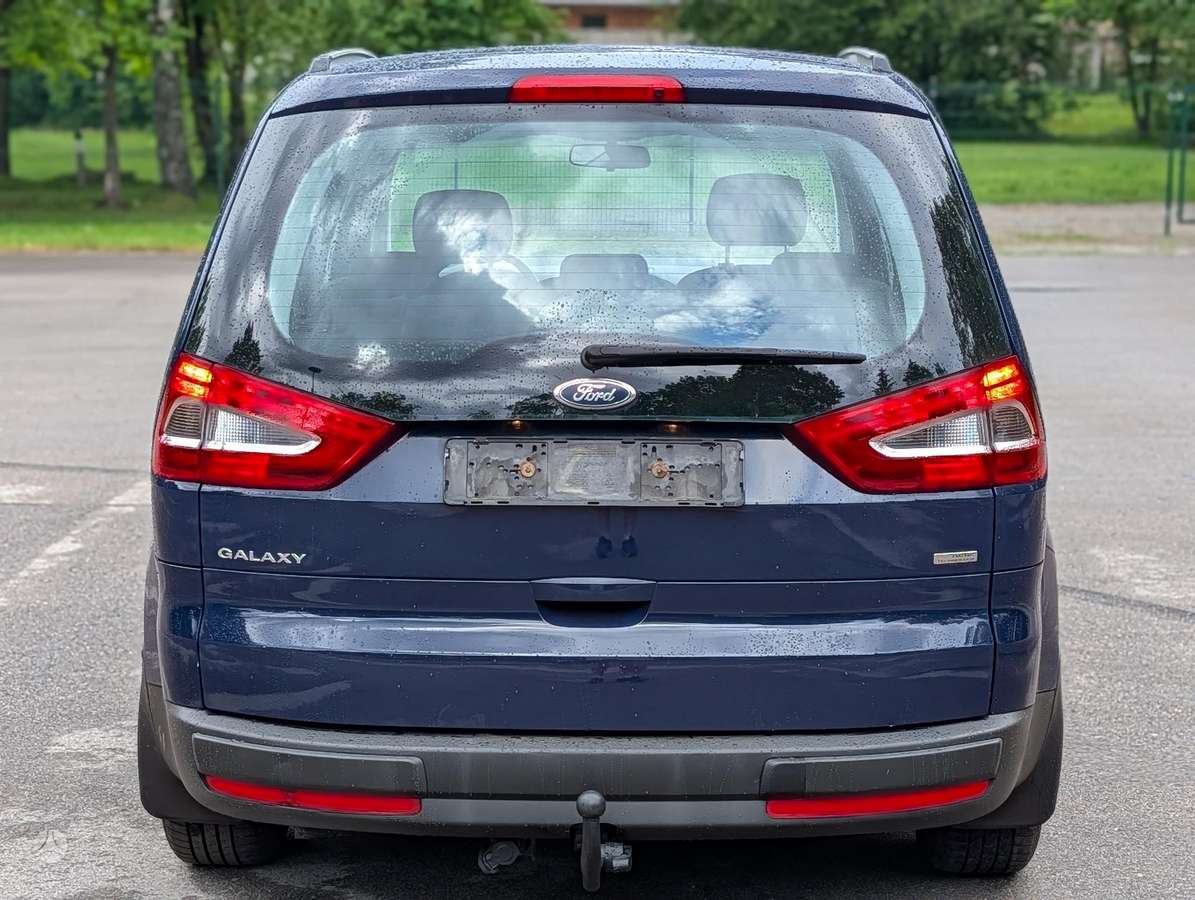 Ford Galaxy 2013 — фото 6