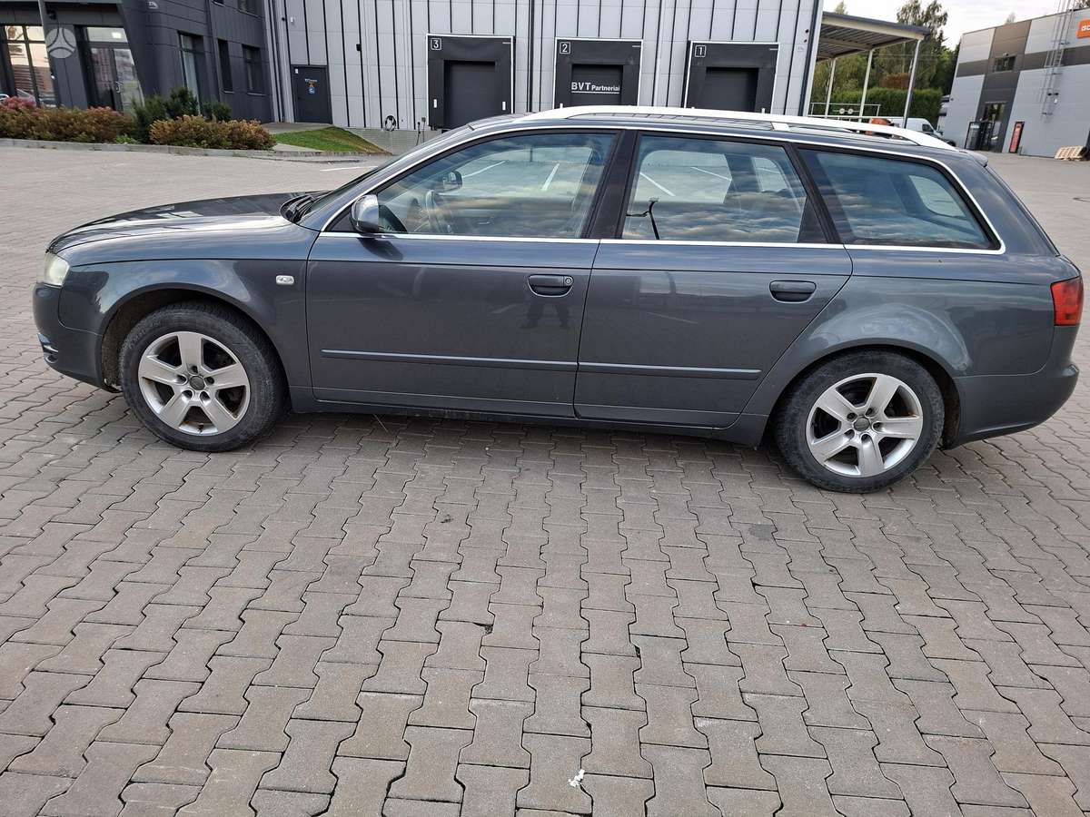 Audi A4 2007 — вигляд ззаду