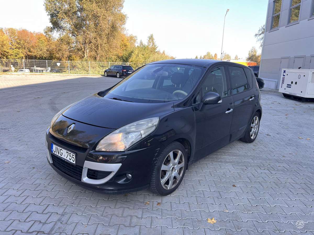 Renault Scenic 2010 — вигляд ззаду