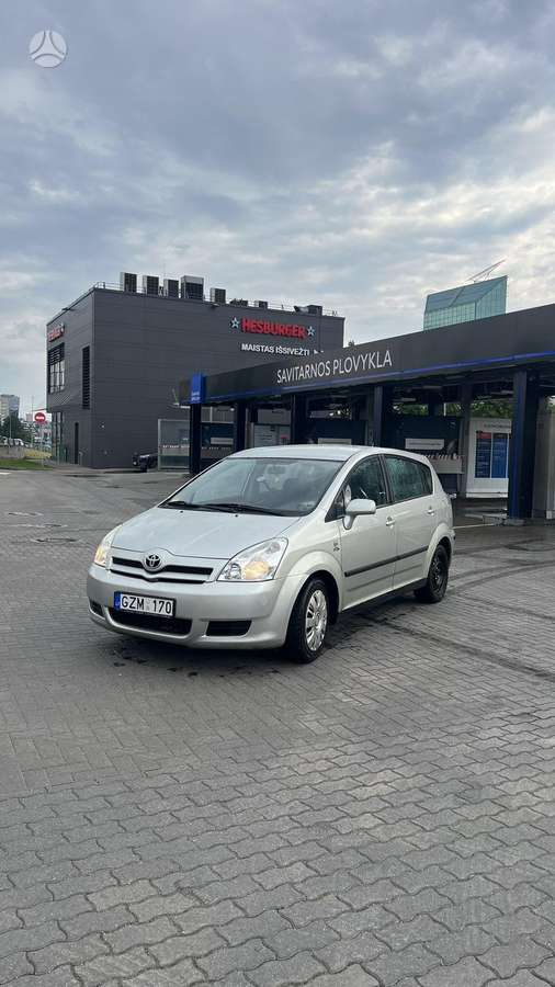 Toyota Corolla, 2004