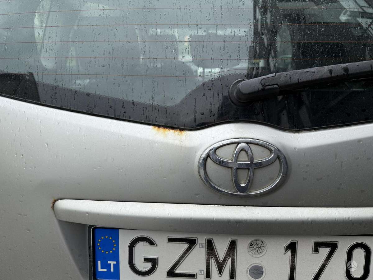 Toyota Corolla 2004 — photo 14