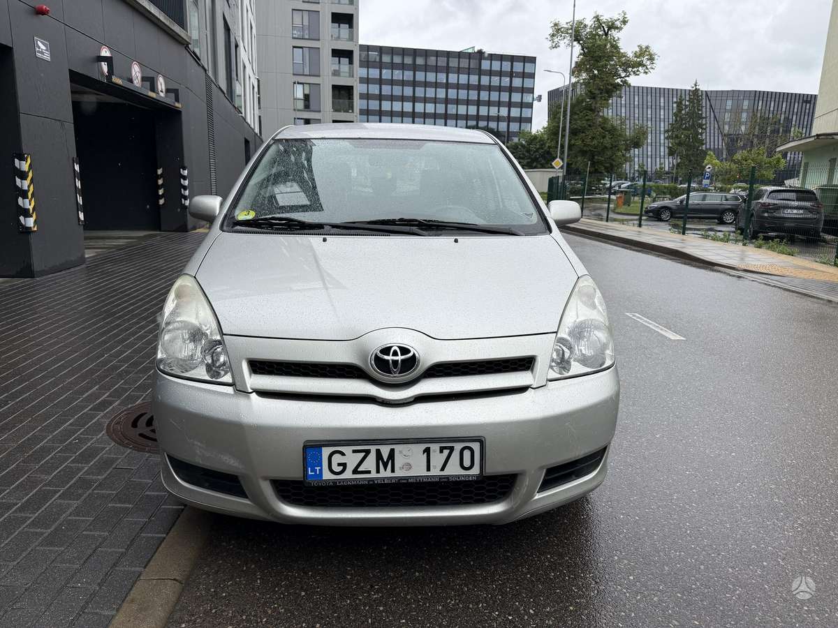 Toyota Corolla 2004 — photo 8