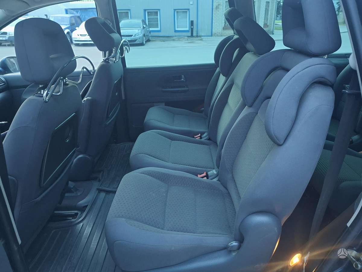 Volkswagen Sharan 2005 — photo 12