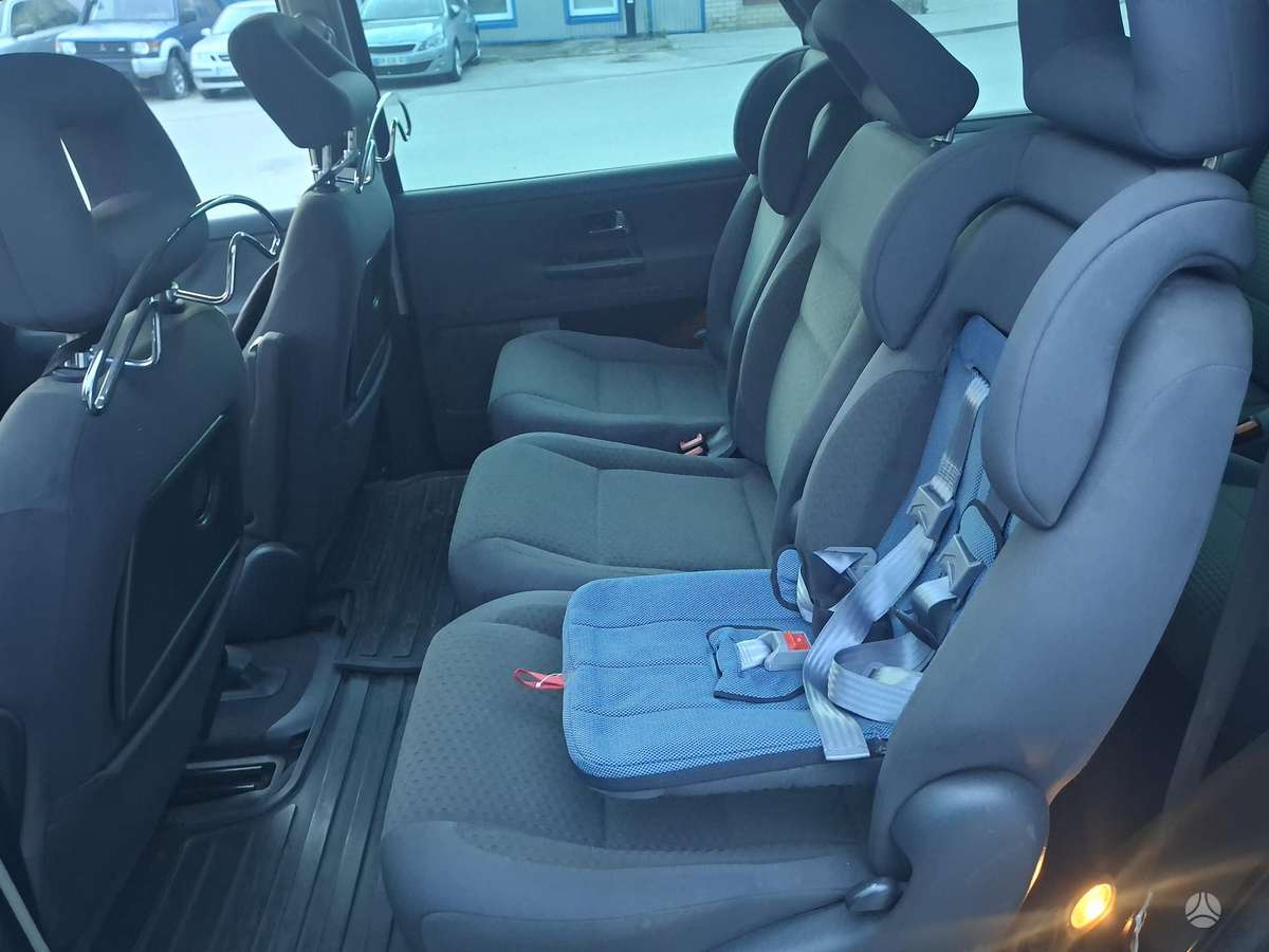 Volkswagen Sharan 2005 — photo 13