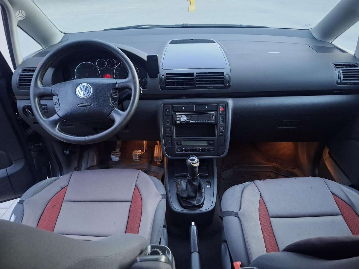 Volkswagen Sharan 2005 — photo 14