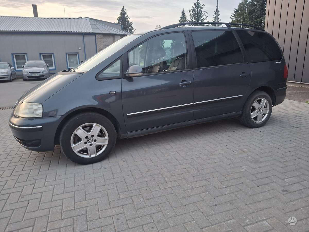 Volkswagen Sharan 2005 — engine 1896 cm³, 131 HP (96kW)