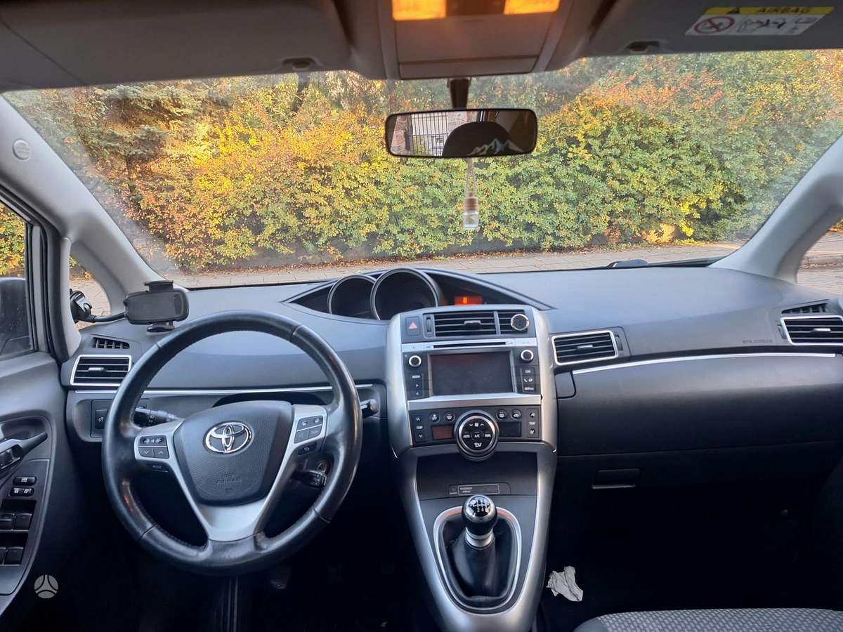 Toyota Verso 2013 — photo 6