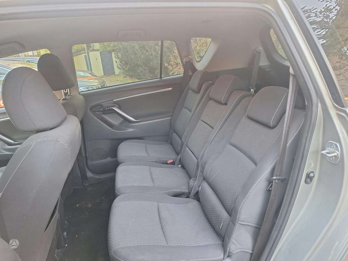 Toyota Verso 2013 — photo 7