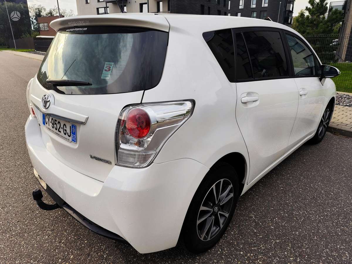 Toyota Verso 2013 — photo 10