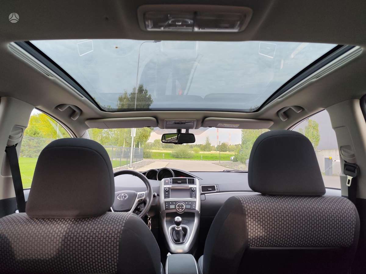 Toyota Verso 2013 — photo 15
