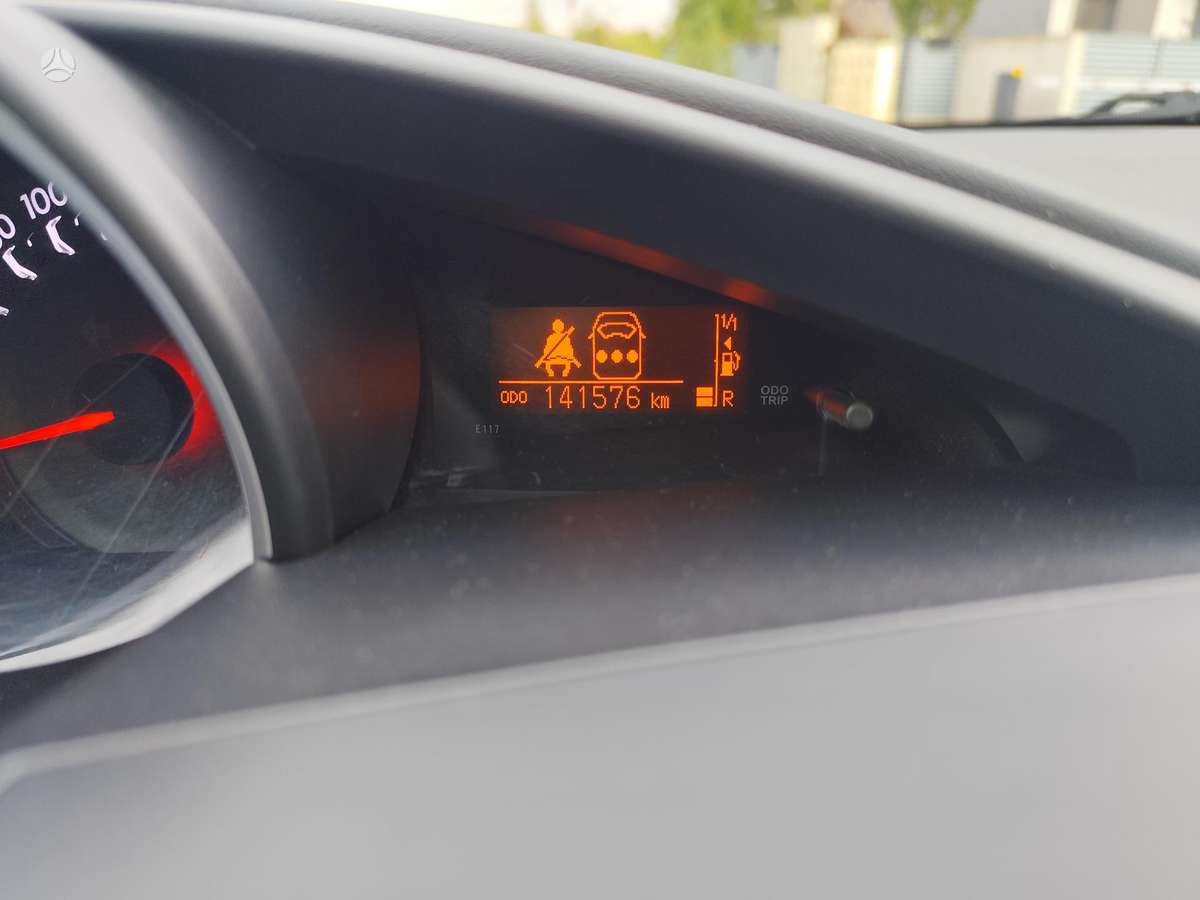 Toyota Verso 2013 — photo 22