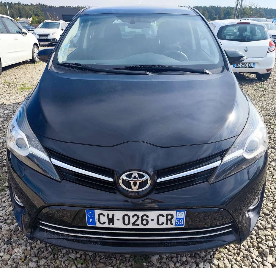 Toyota Verso 2013 — photo 24