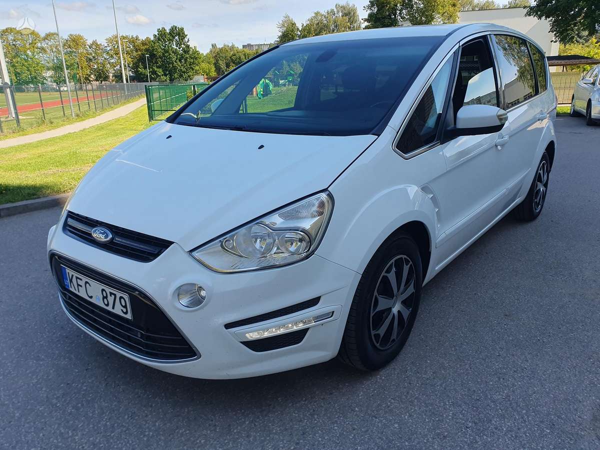 Ford S-MAX 2014 — interior