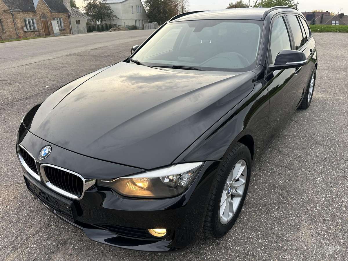 BMW 318 2013 — photo 10