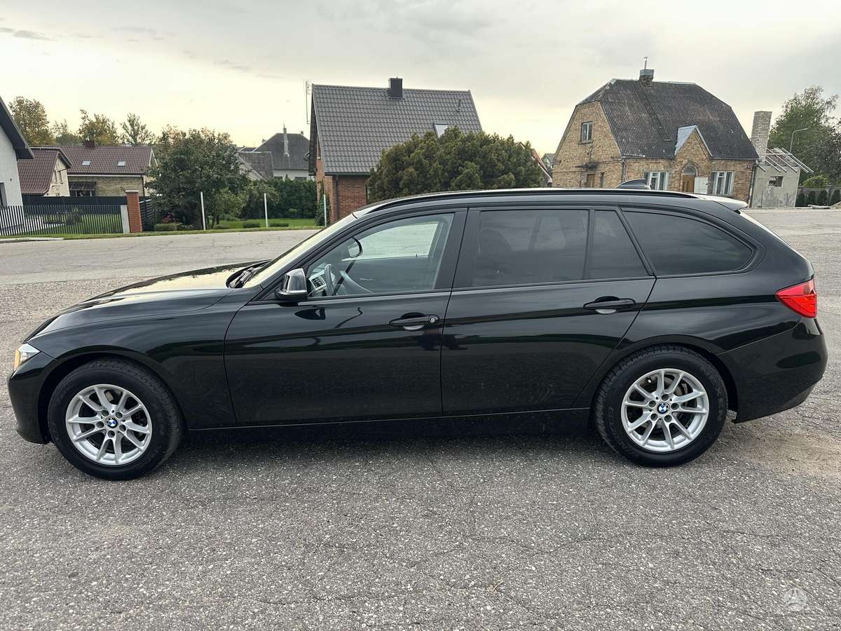 BMW 318 2013 — photo 8