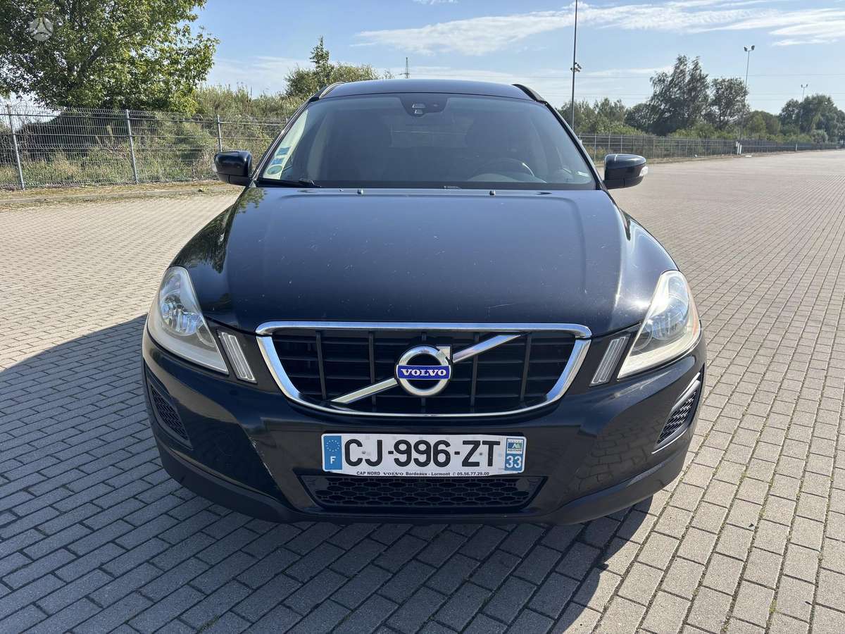 Volvo XC60 2012 — вигляд ззаду