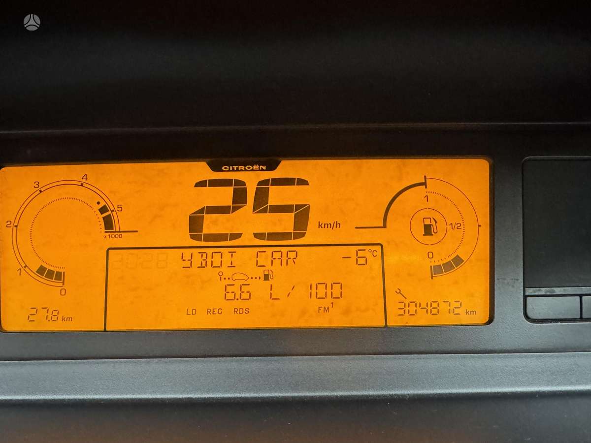 Citroen Grand 2010 — photo 13