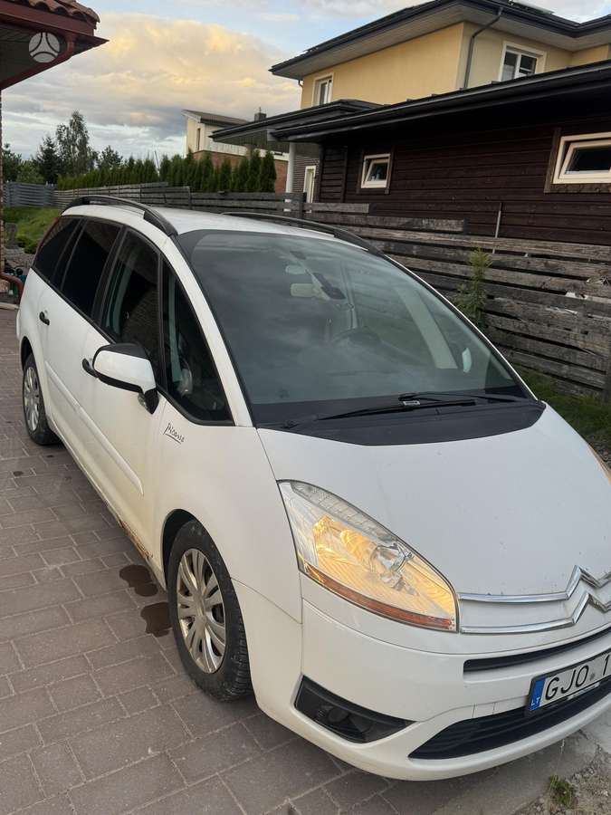 Citroen Grand 2010 — photo 9