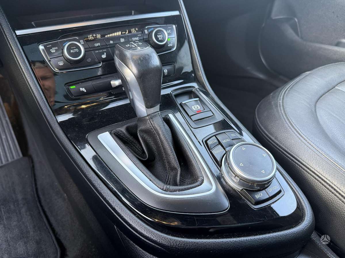 BMW 220 2015 — photo 15