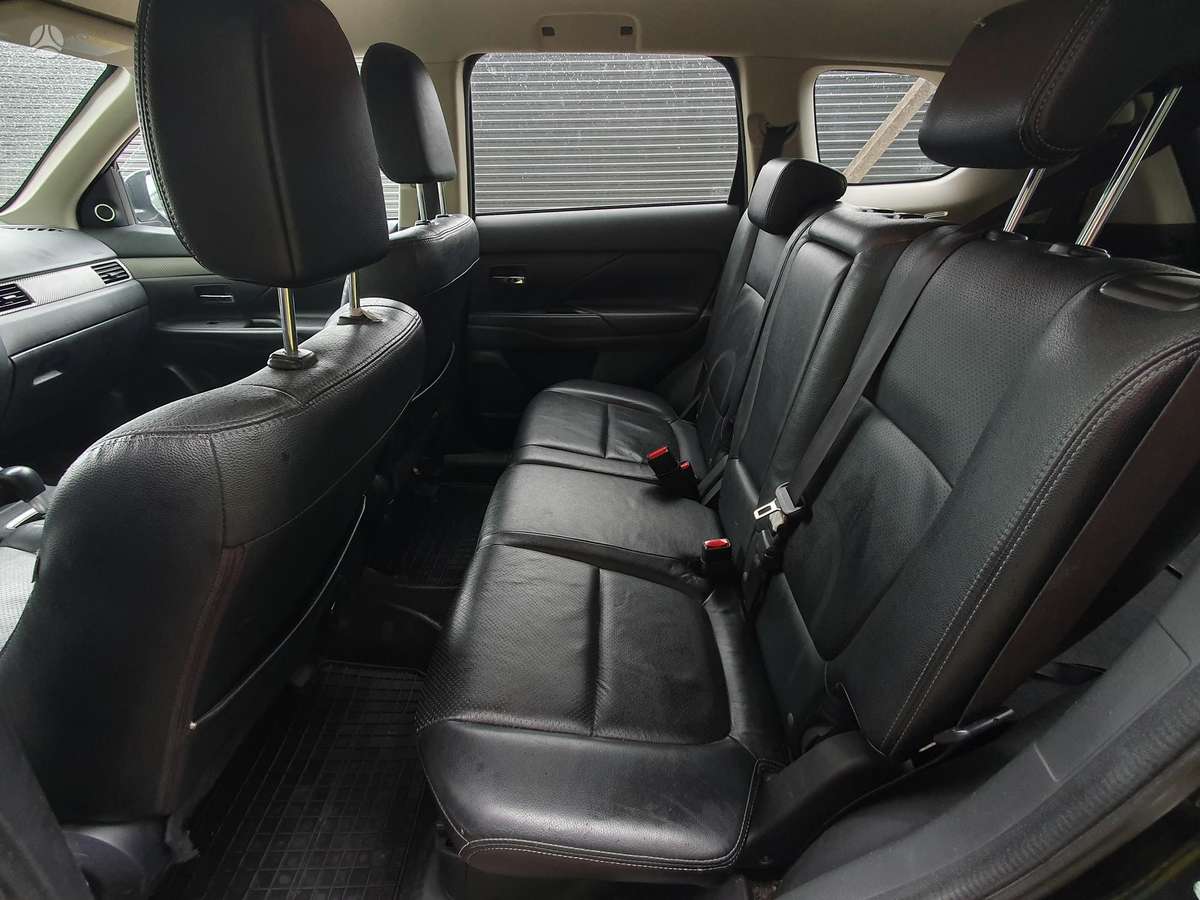 Mitsubishi Outlander 2013 — photo 10