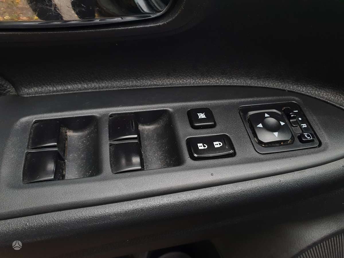 Mitsubishi Outlander 2013 — photo 16