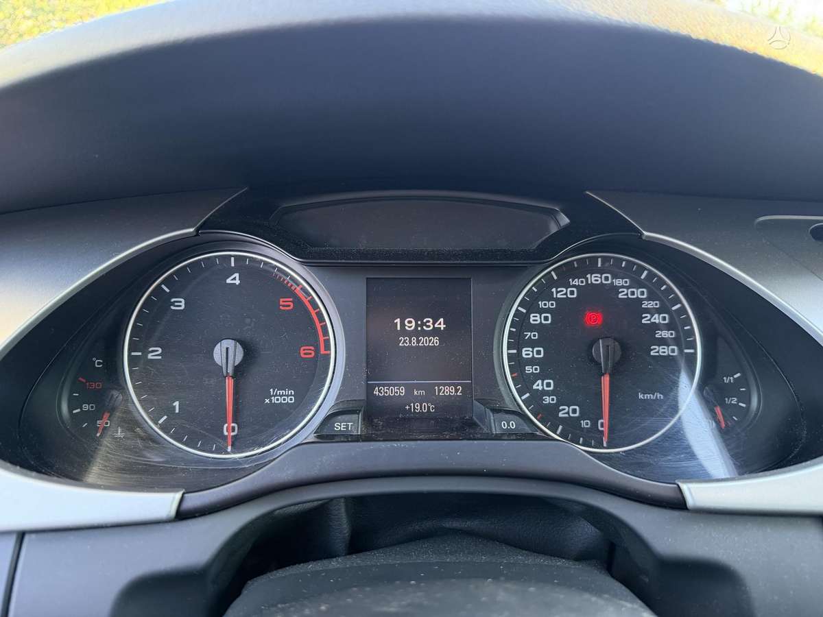 Audi A4 2008 — photo 19