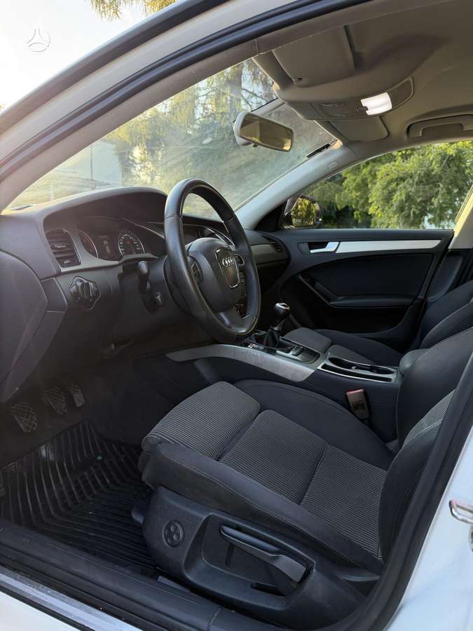 Audi A4 2008 — photo 8