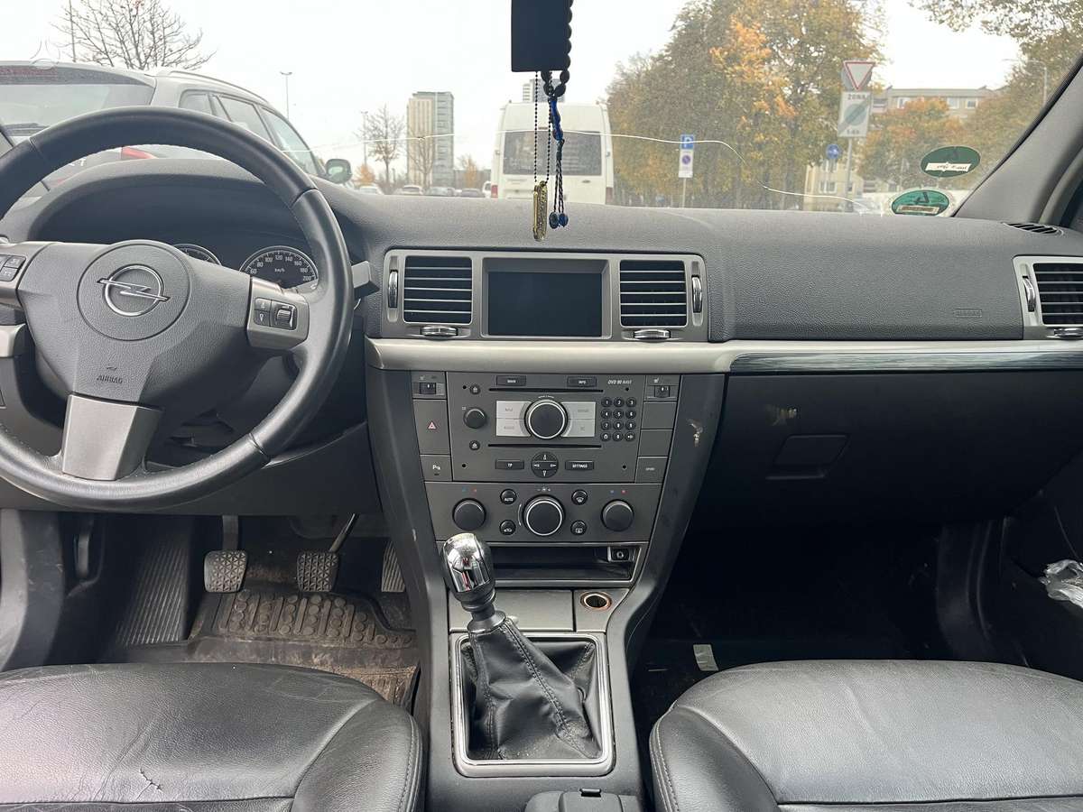 Opel Vectra 2008 — photo 7