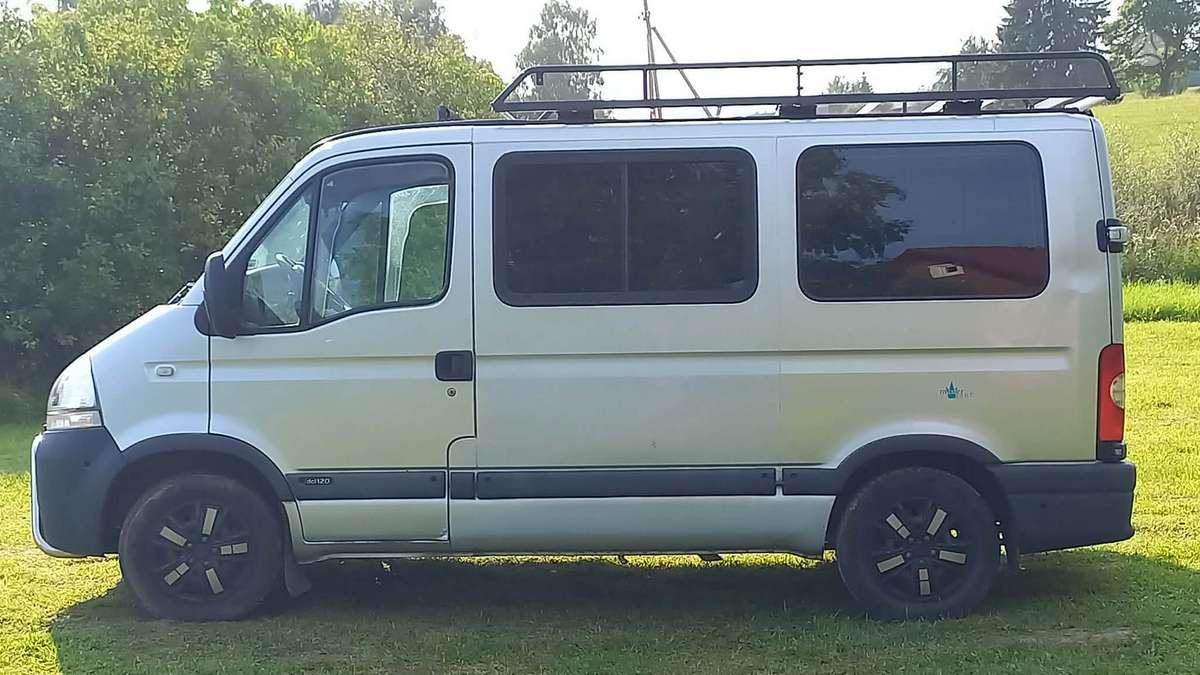 Renault Master 2004 — двигун 2463 cm³, 114 HP (84kW)