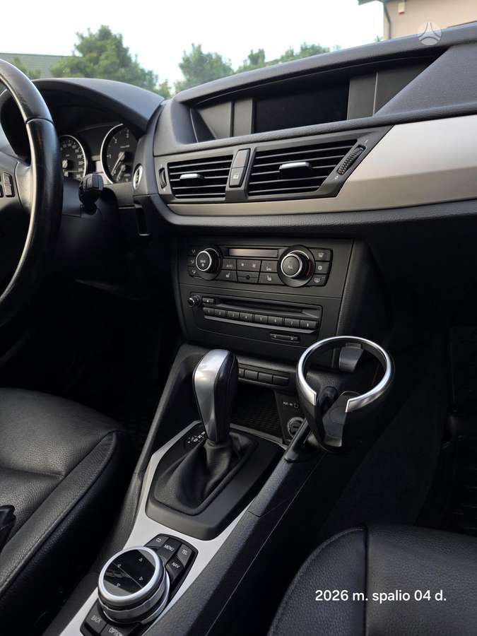 BMW X1 2011 — photo 12