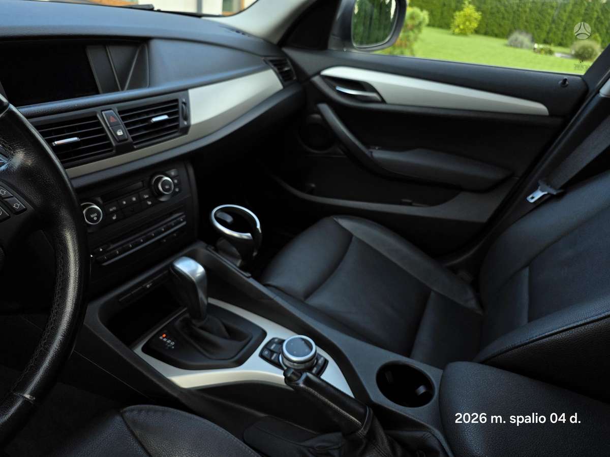 BMW X1 2011 — photo 14