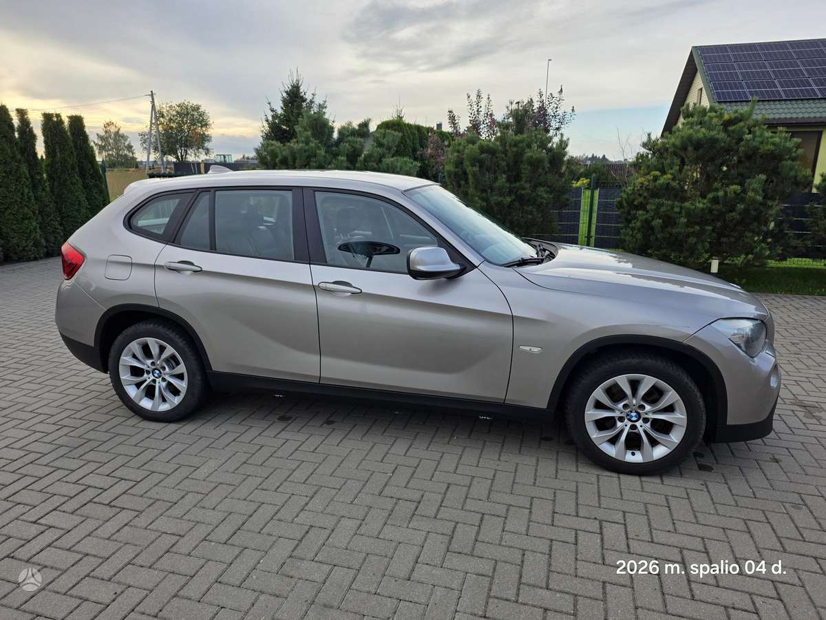 BMW X1 2011 — photo 5