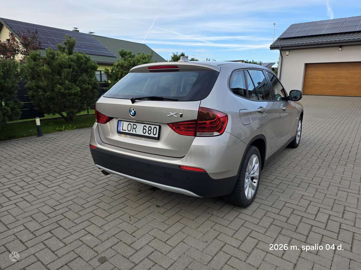 BMW X1 2011 — photo 6